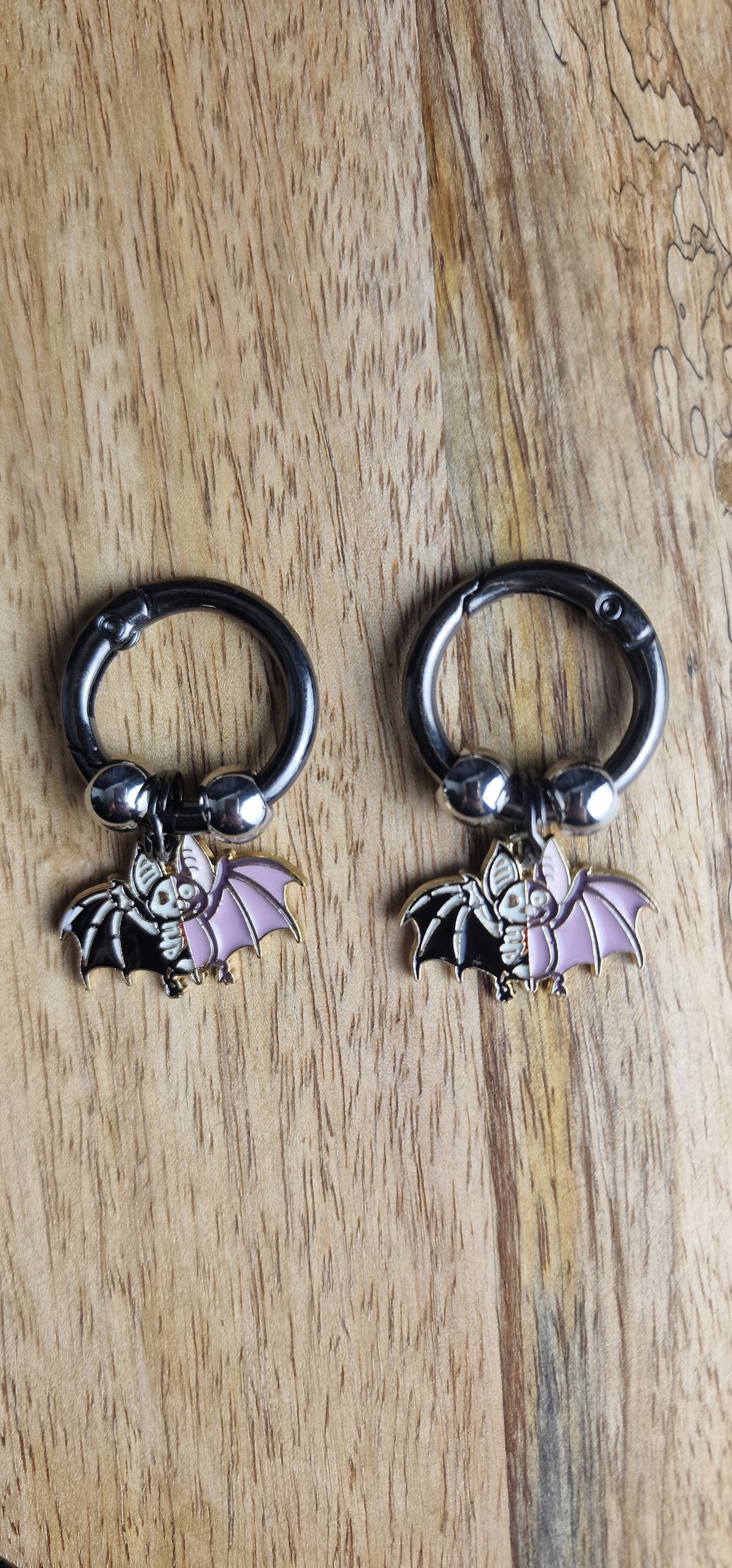 Bijoux simples sur brides arrière - Chauve-souris & Squelette