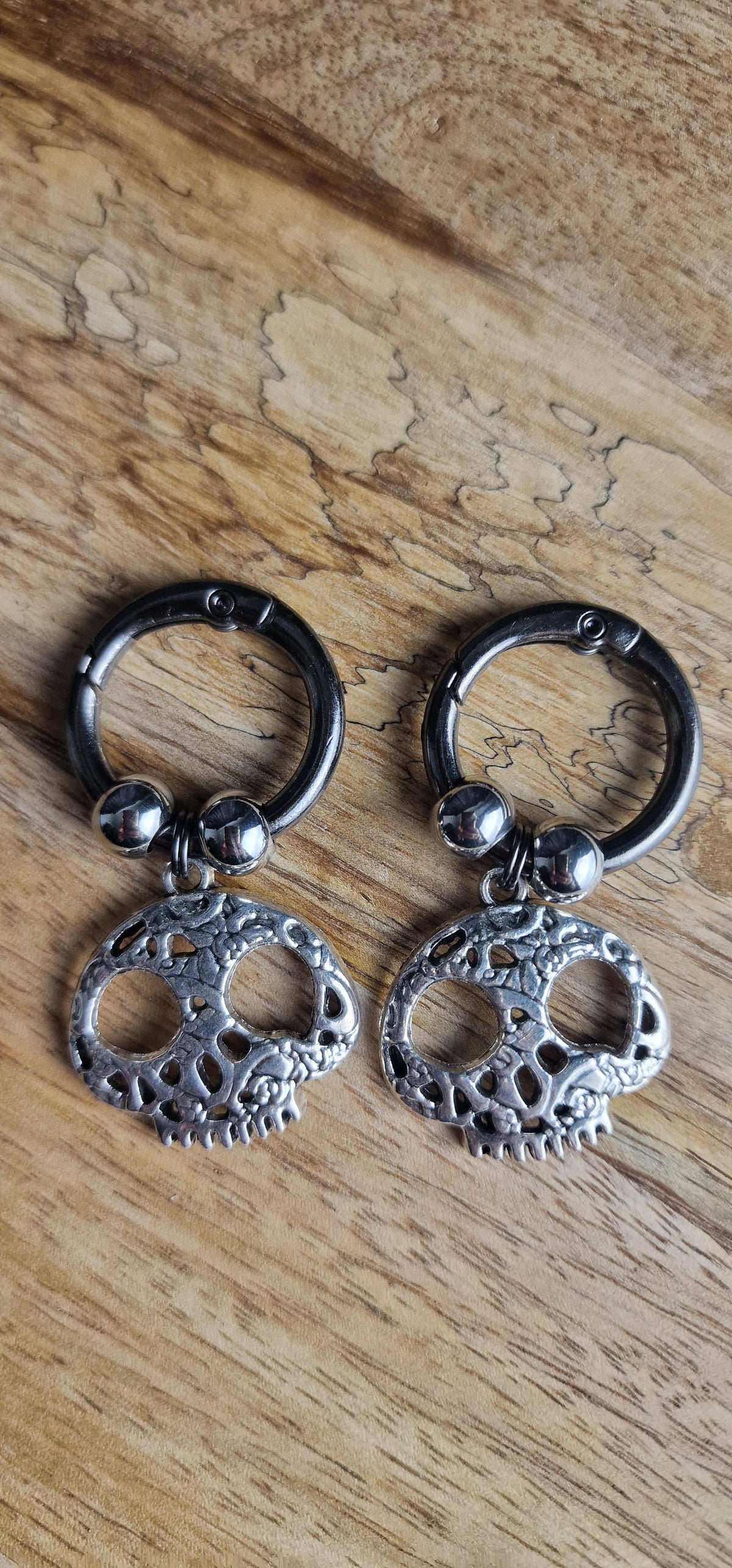 Bijoux simples sur brides arrière - Jack