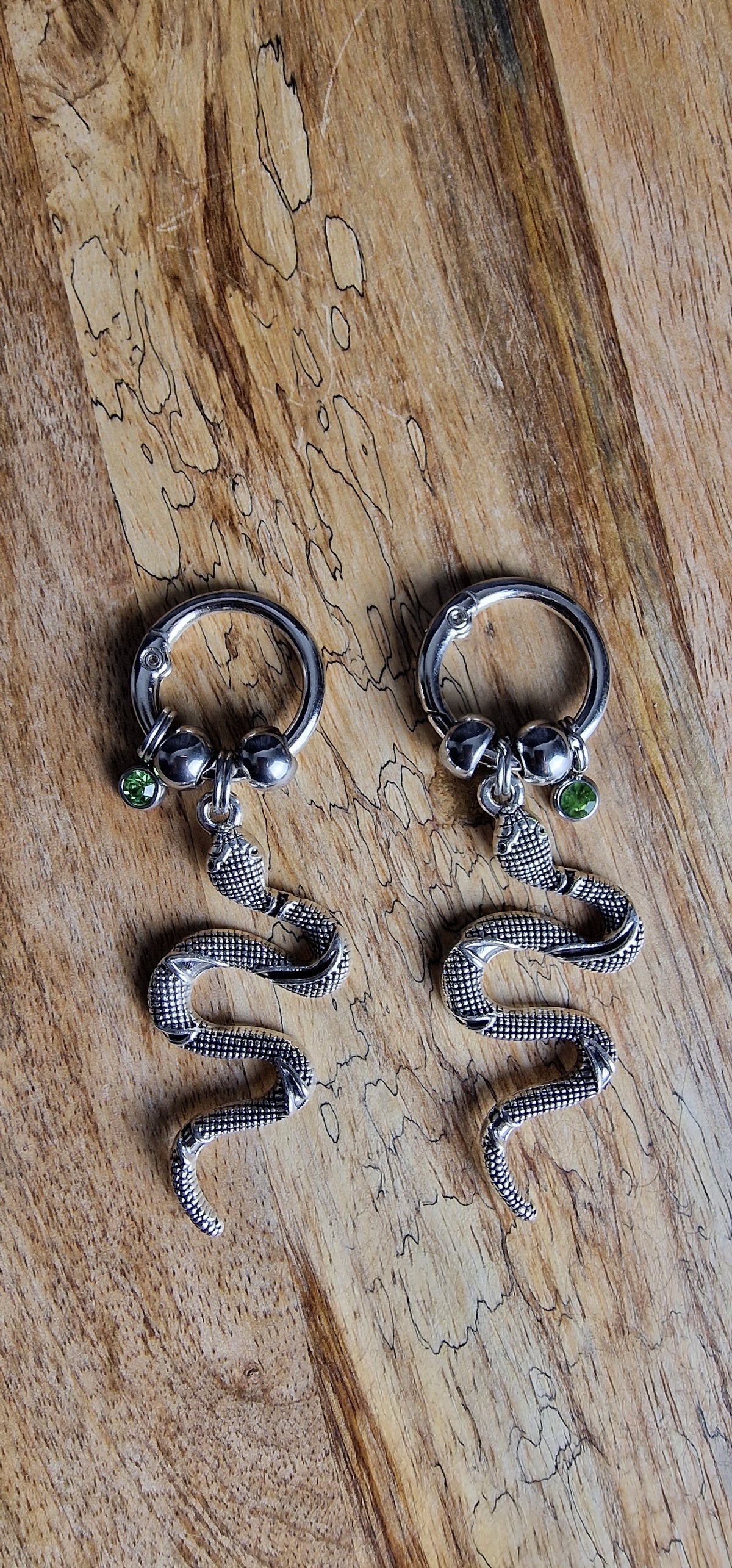 Bijoux simples sur brides arrière - Grand serpent & Strass