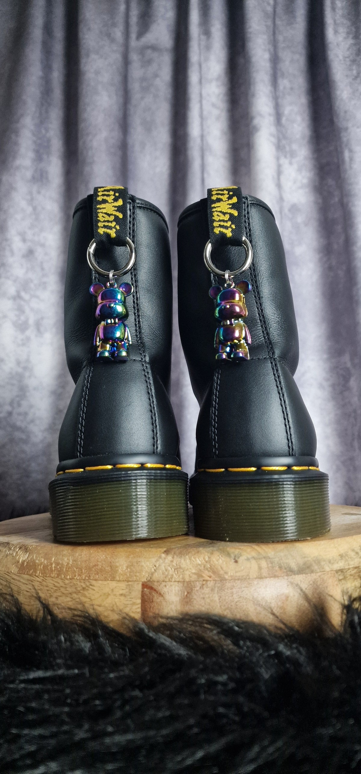 Bijoux simples sur brides arrière  - Ourson arc-en-ciel