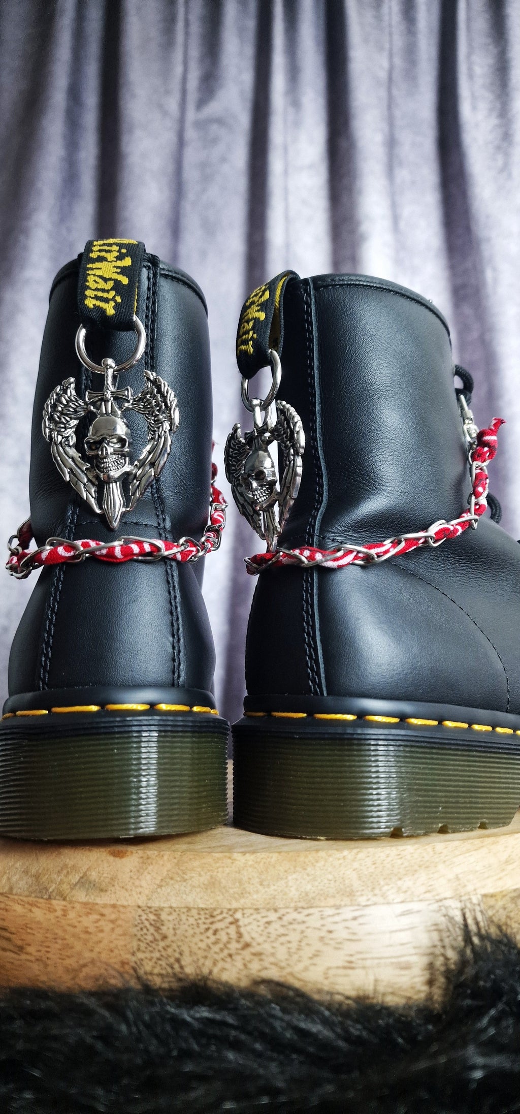 Bijoux chaînes sur brides arrière et lacets - Rock Crâne ailé