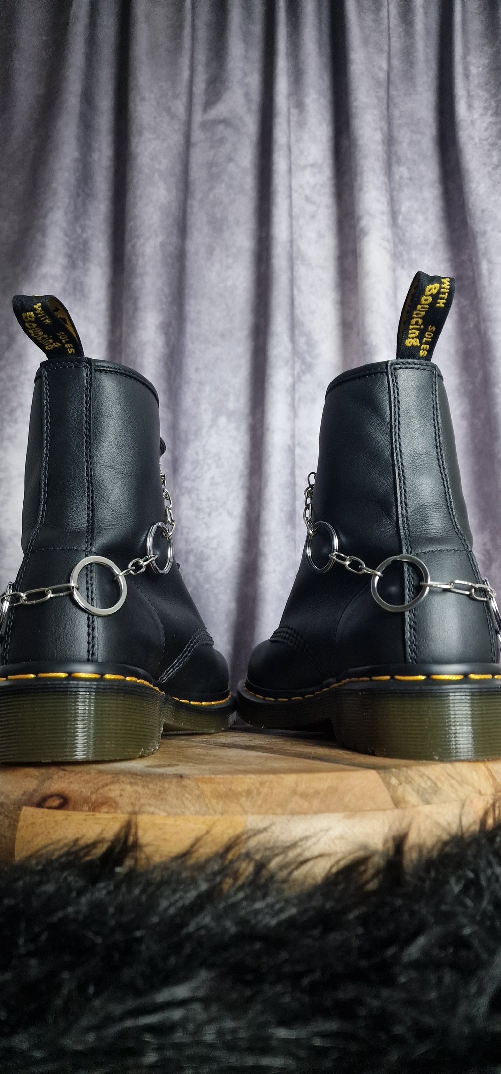 Bijoux chaînes sur lacets - Anneaux upcyclés et crâne