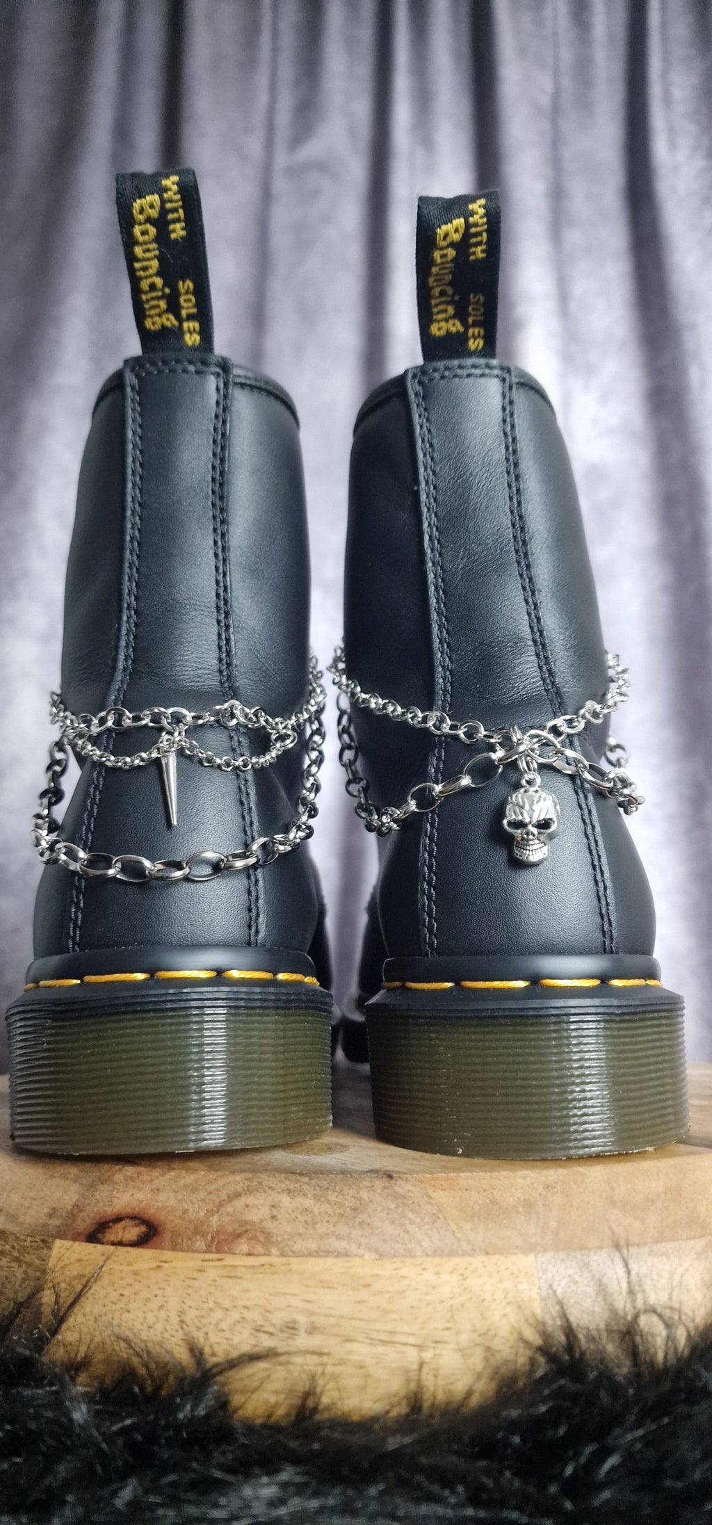 Bijoux chaînes sur lacets - Pic & crâne