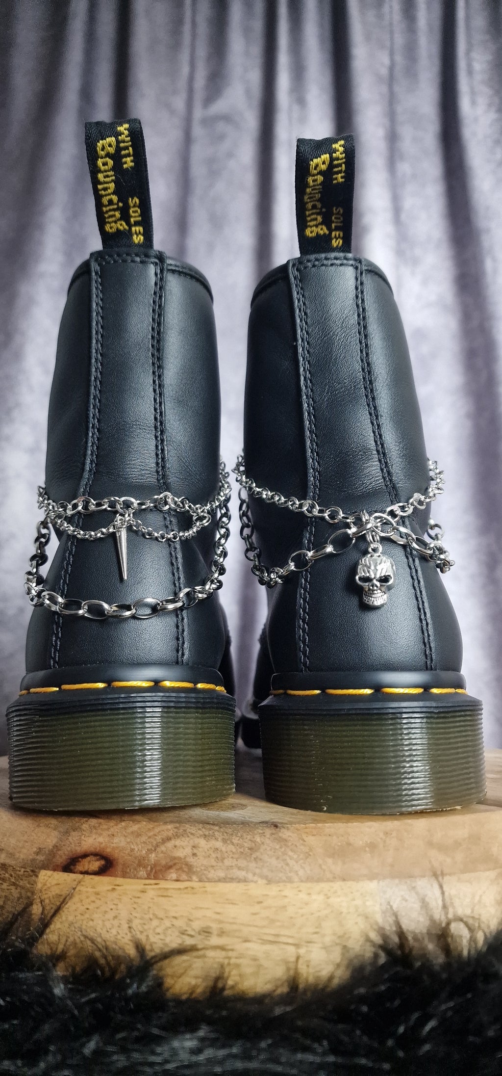 Bijoux chaînes sur lacets - Pic & crâne