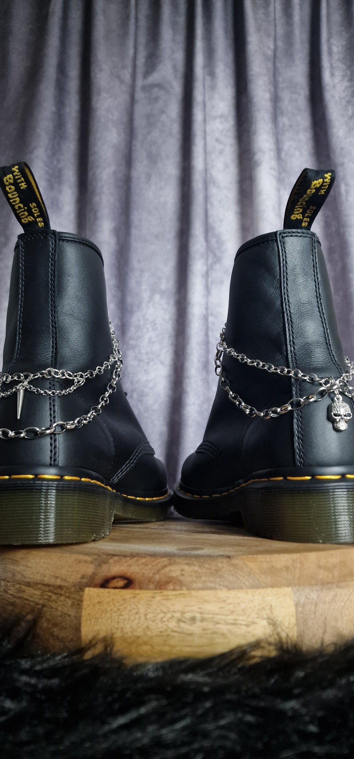 Bijoux chaînes sur lacets - Pic & crâne
