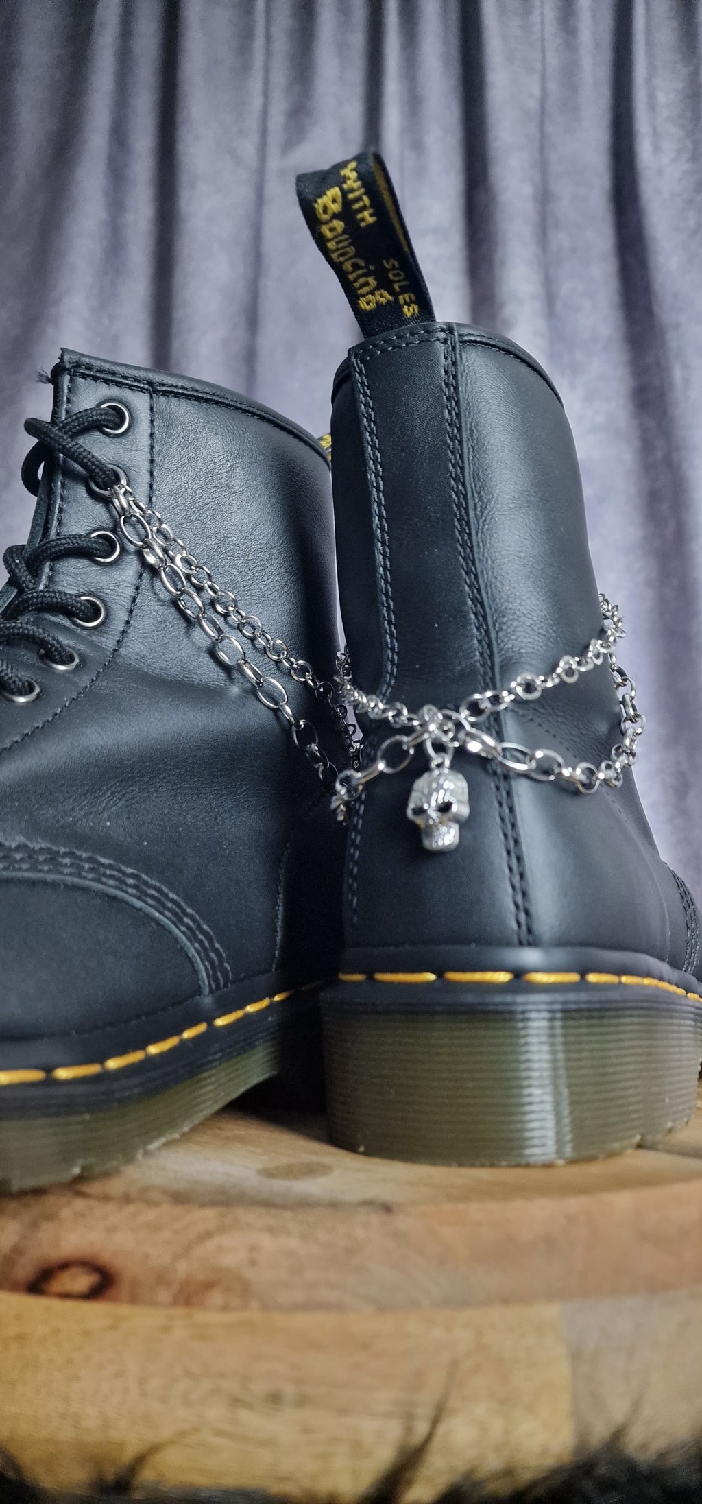 Bijoux chaînes sur lacets - Pic & crâne