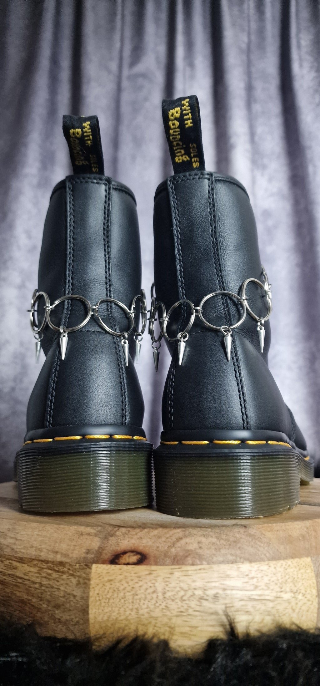 Bijoux chaînes sur lacets - Anneaux upcyclés & pics