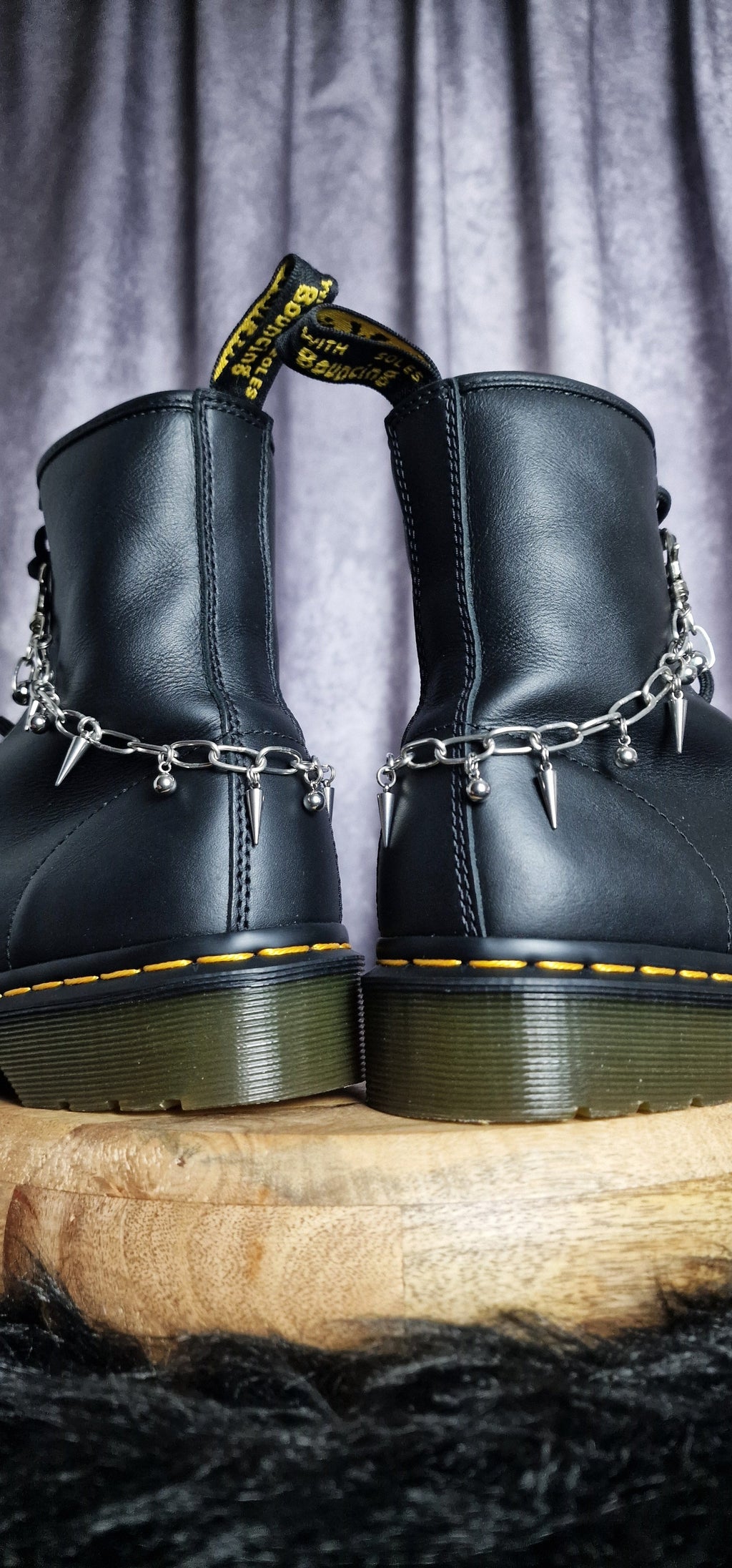Bijoux chaînes sur lacets - Pics & billes