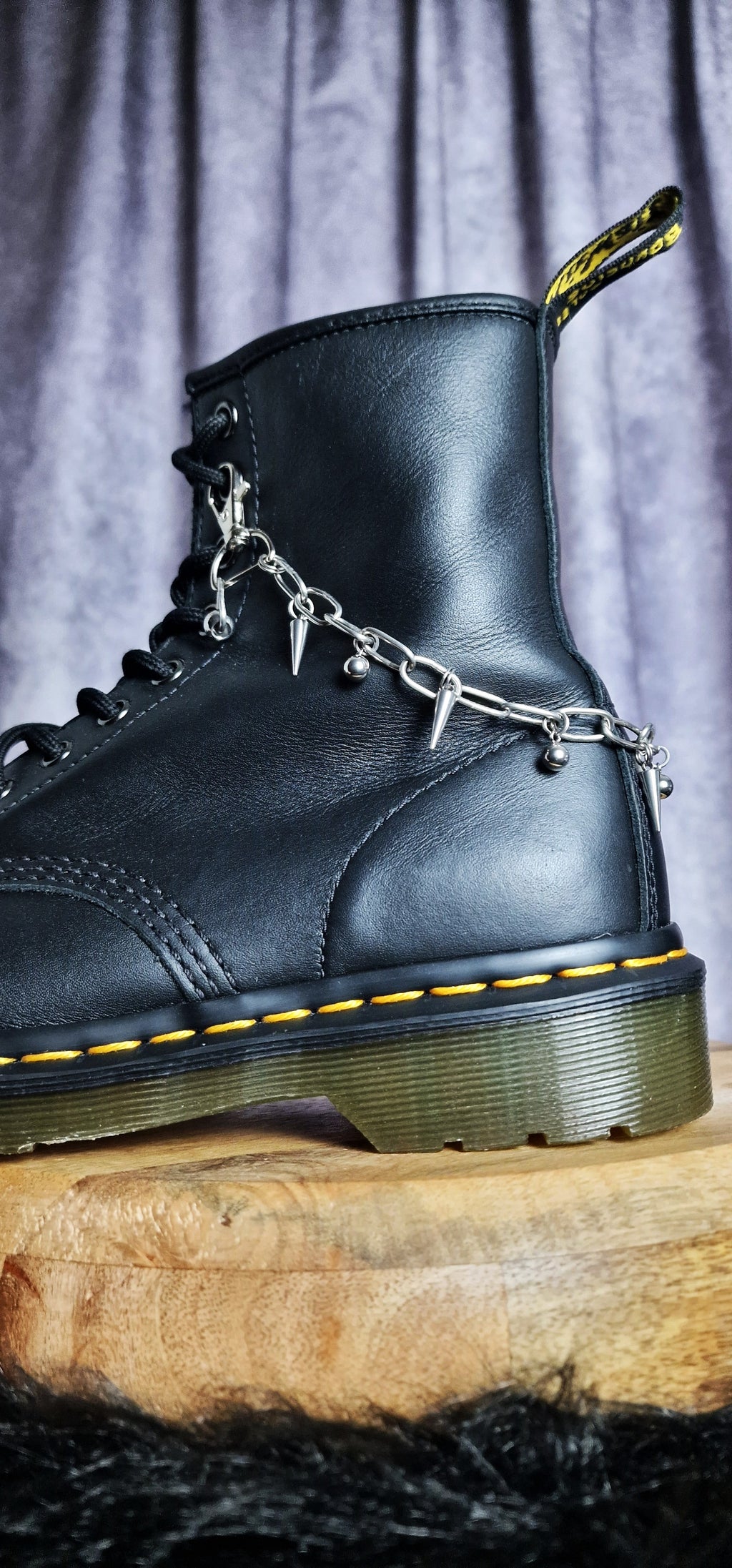 Bijoux chaînes sur lacets - Pics & billes