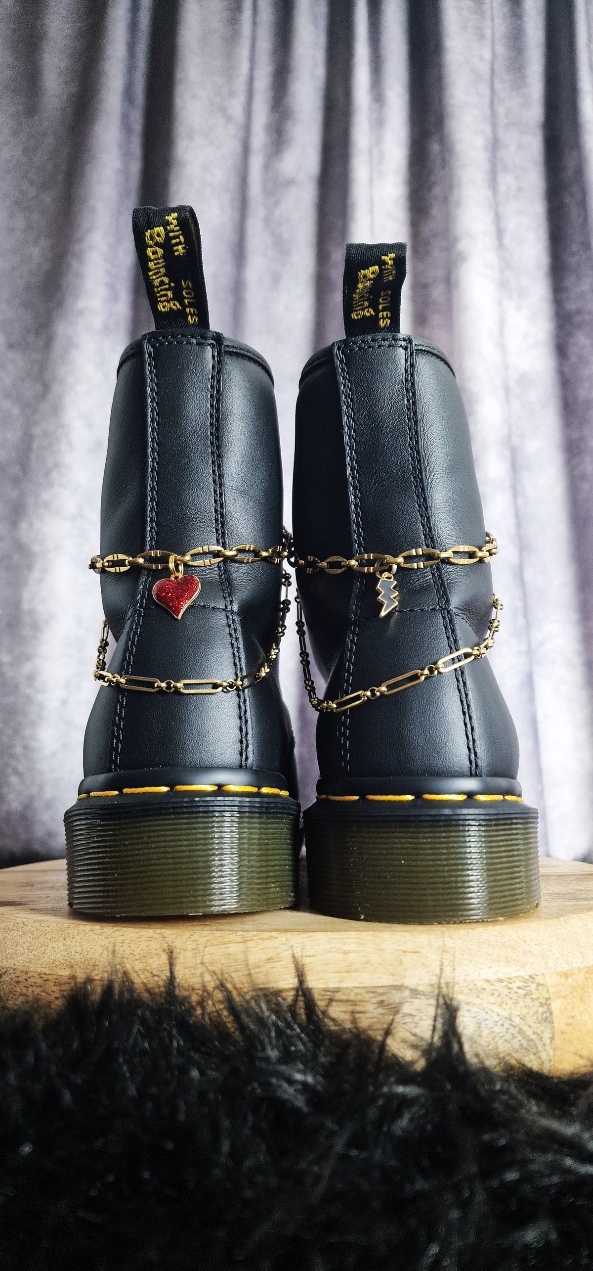 Bijoux chaînes sur lacets - Cœur & éclair