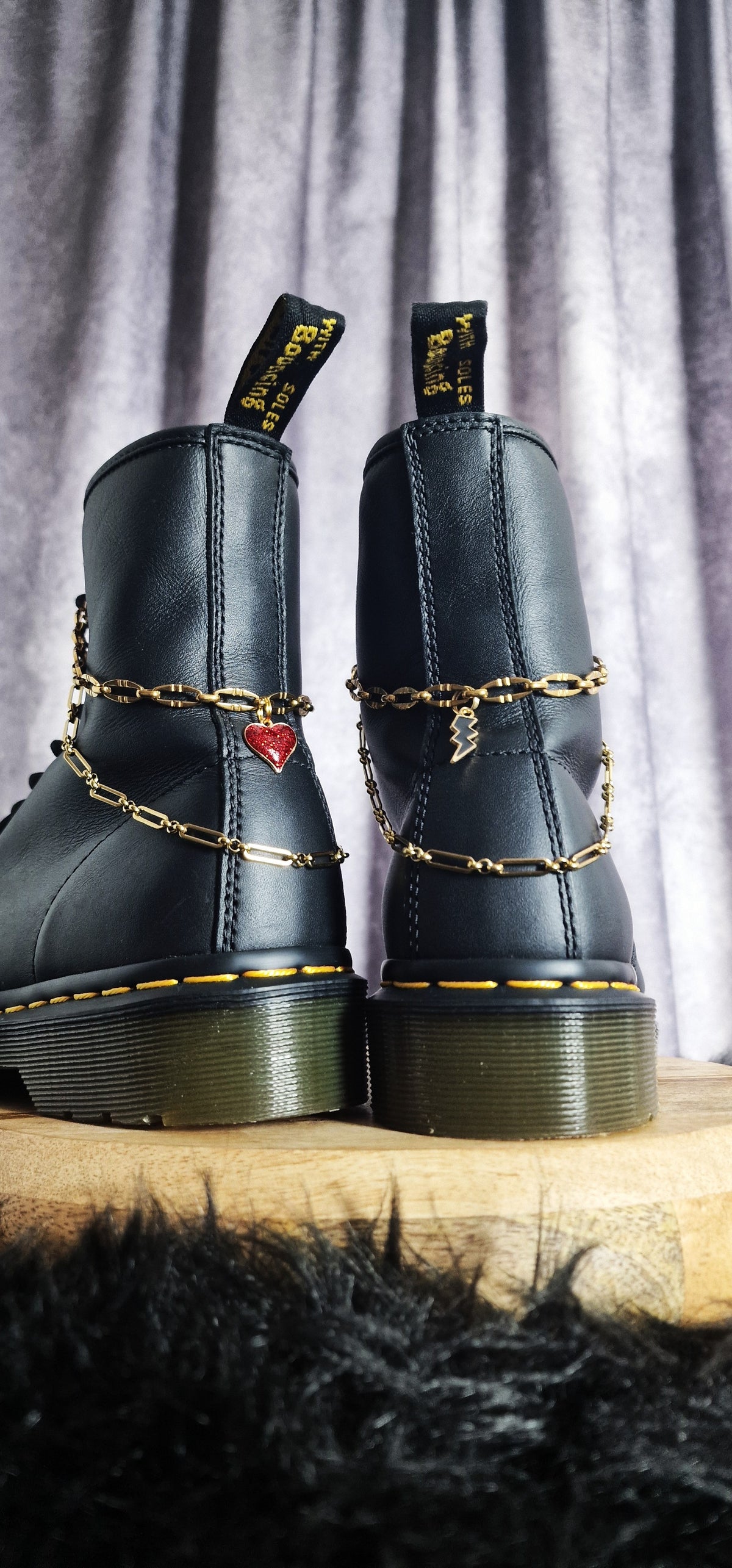 Bijoux chaînes sur lacets - Cœur & éclair