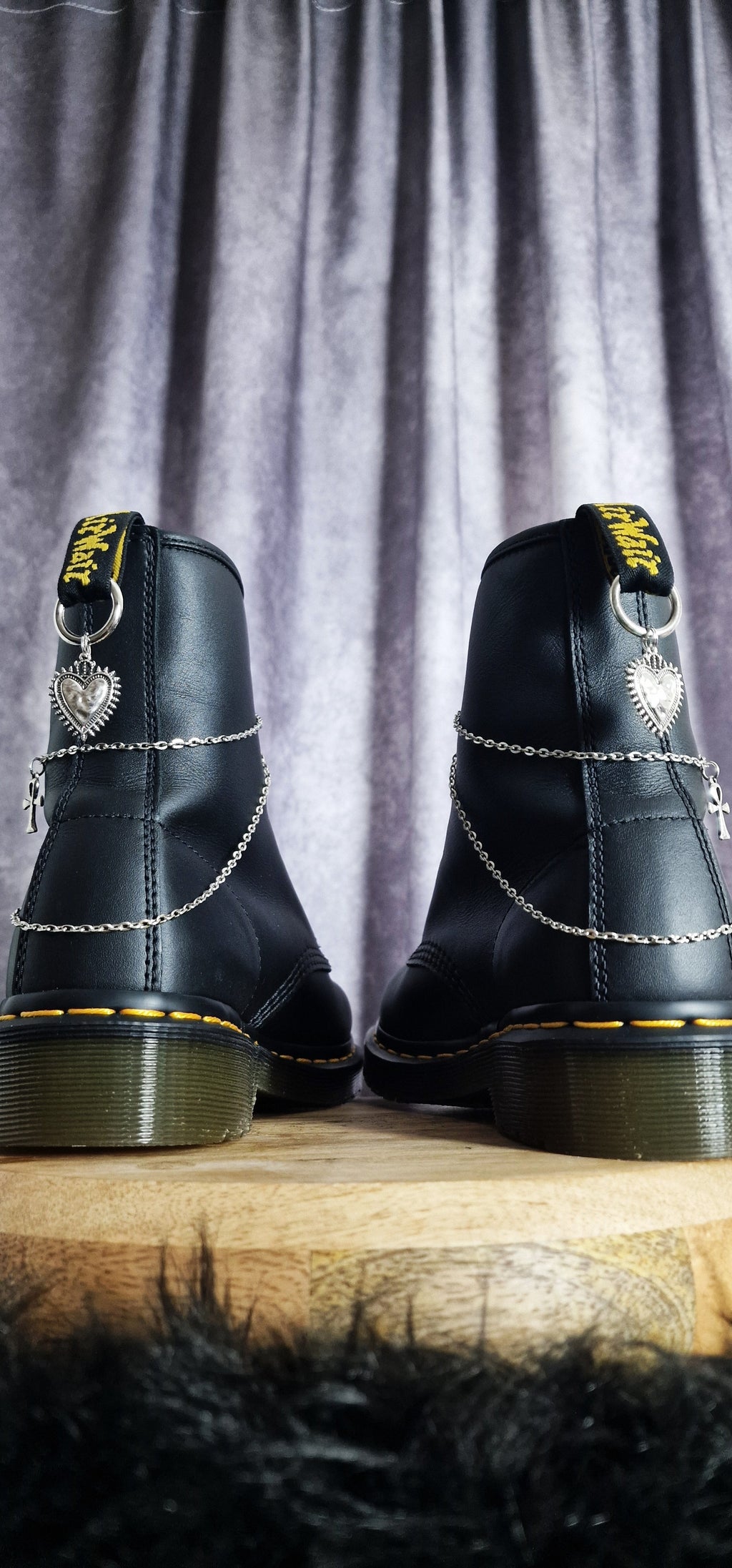 Bijoux chaînes sur brides arrière et lacets - Coeur & oeil