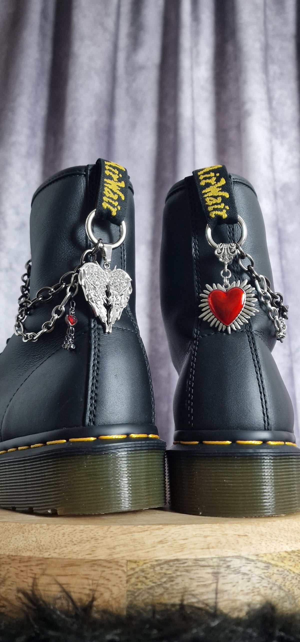 Bijoux chaînes sur brides arrière et lacets - Ailes d'Ange & coeur