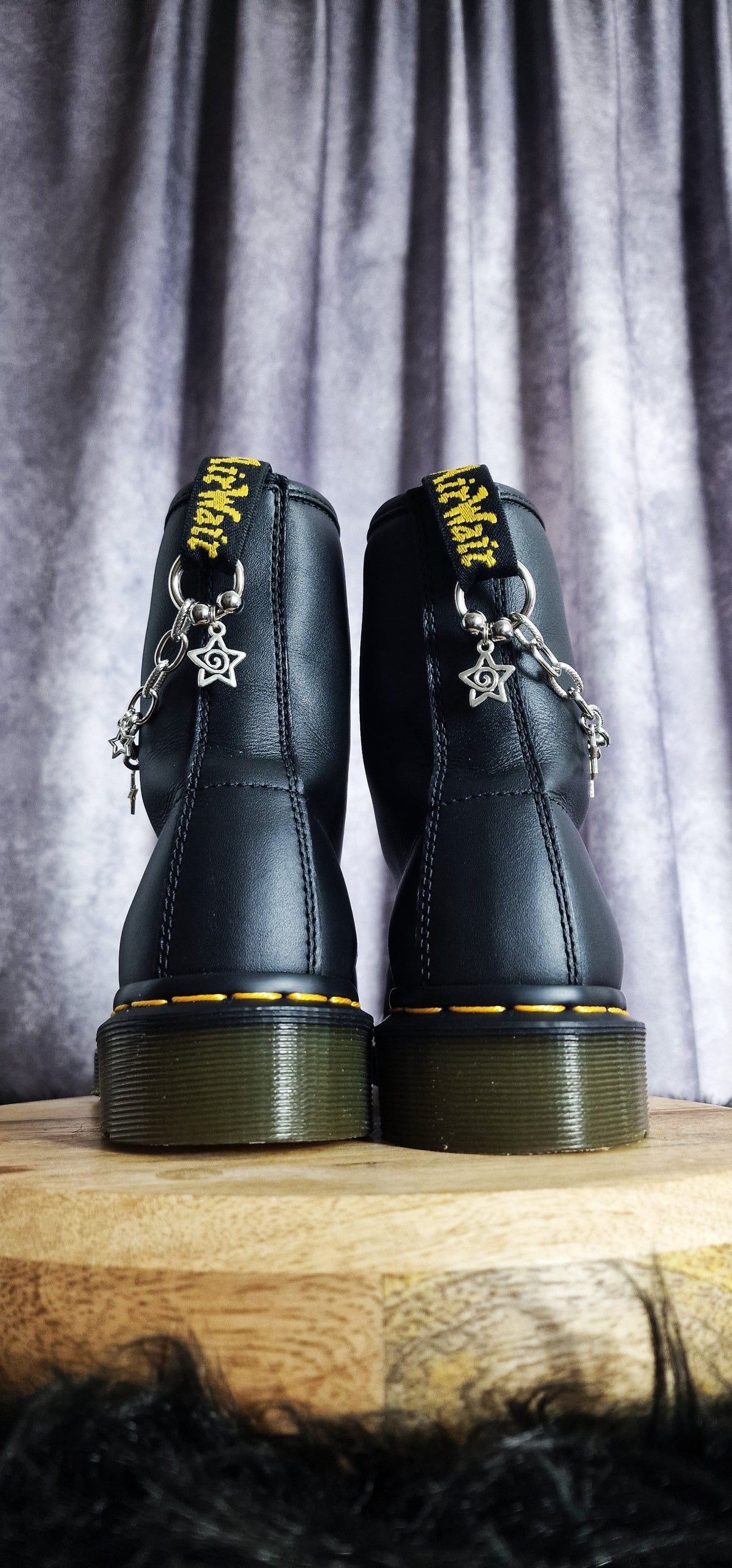 Bijoux chaînes sur brides arrière et lacets - Constellation d'étoiles