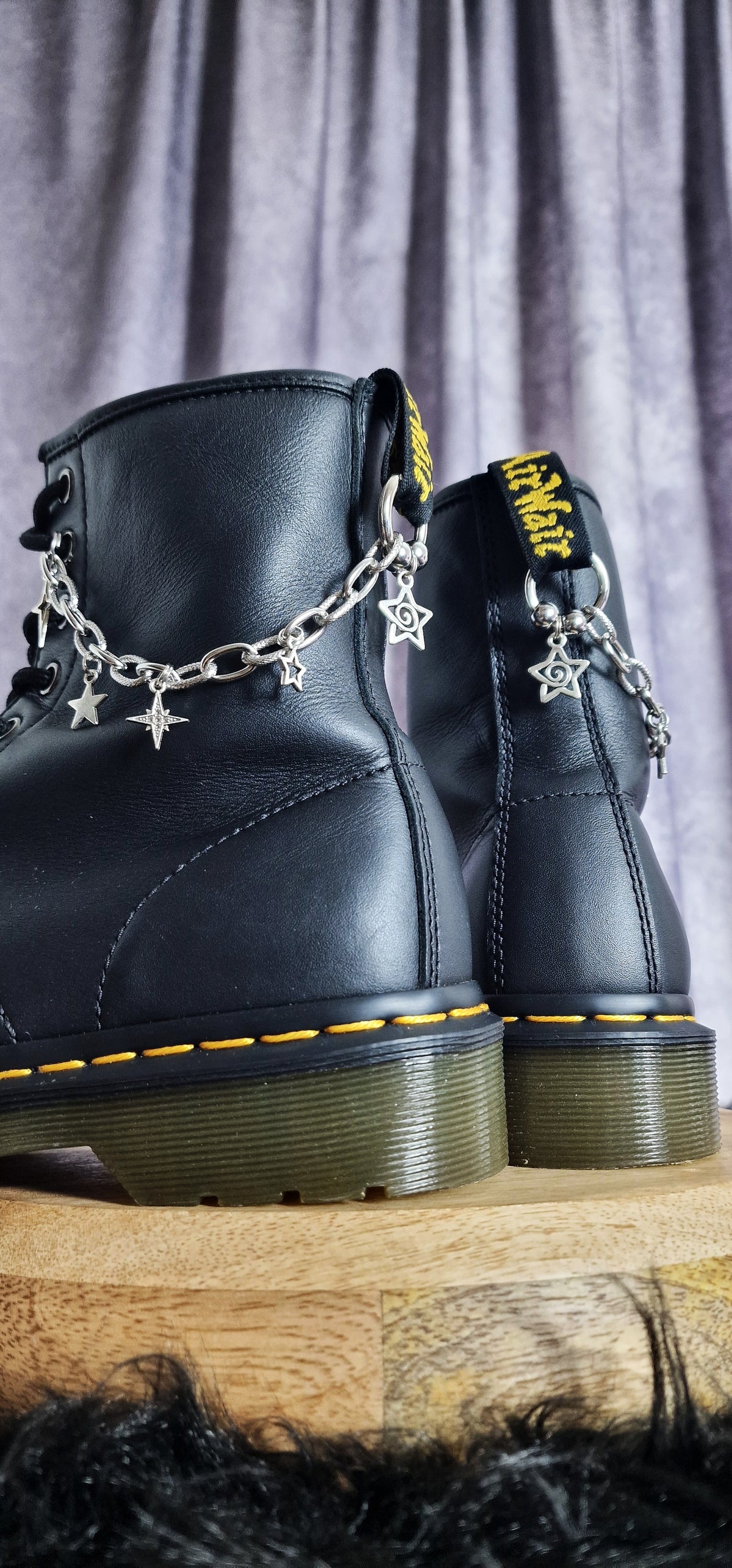 Bijoux chaînes sur brides arrière et lacets - Constellation d'étoiles