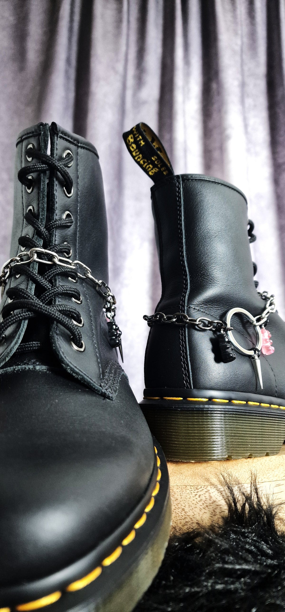 Bijoux chaînes sur lacets - Oursons, anneau upcyclés & pic