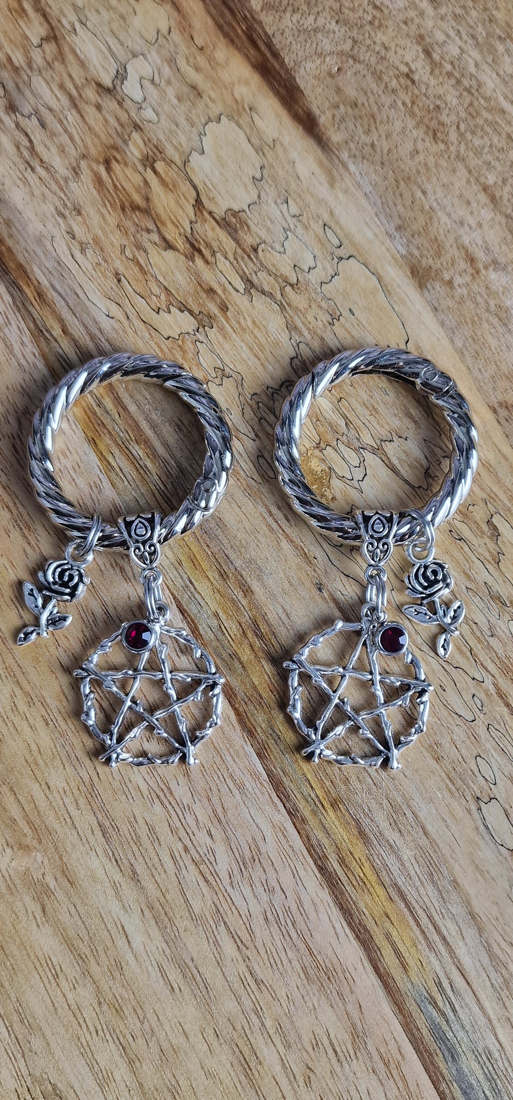 Bijoux simples sur brides arrière - Pentacle, rose & Strass
