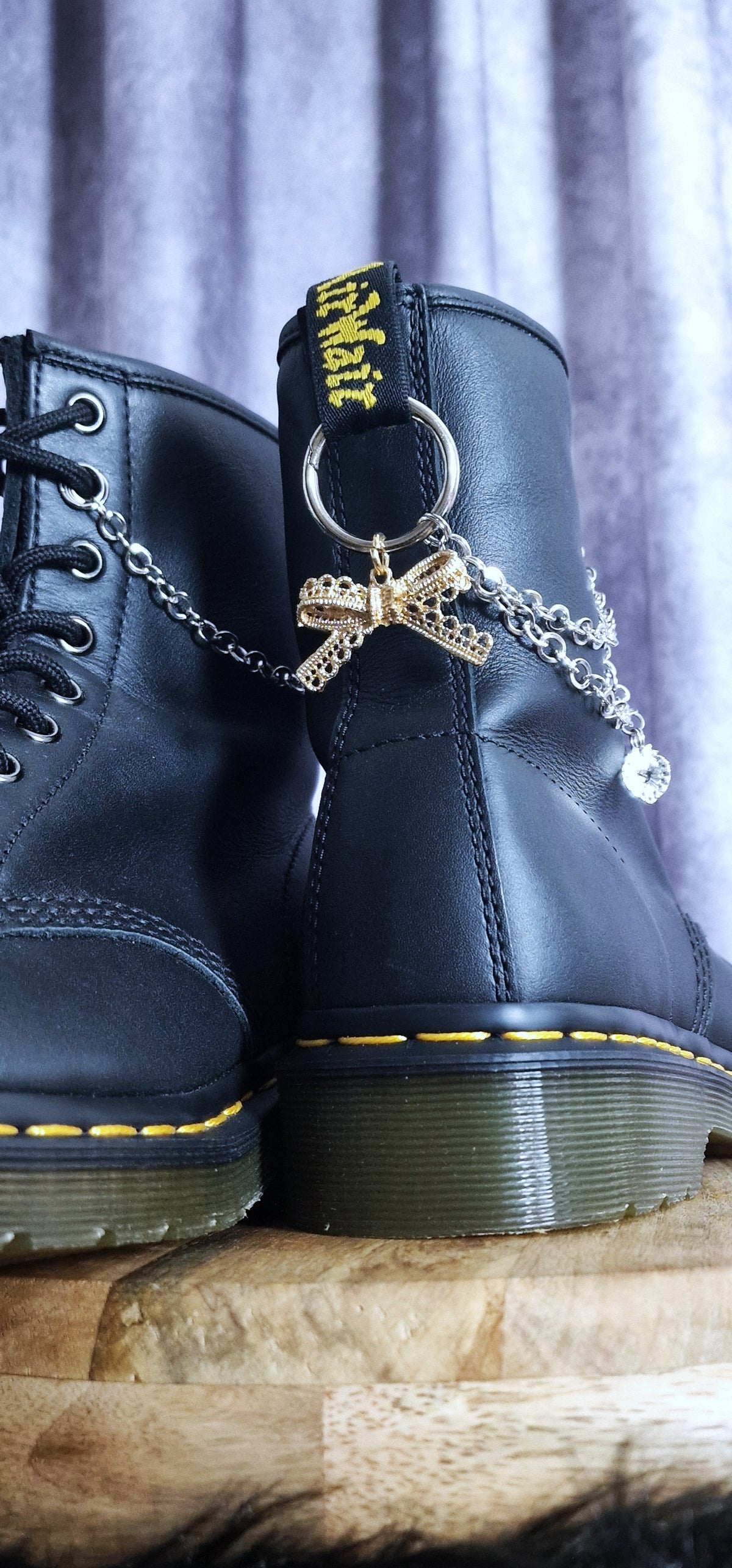 Bijoux chaînes sur brides arrière et lacets - Lapin & Noeud dentelle