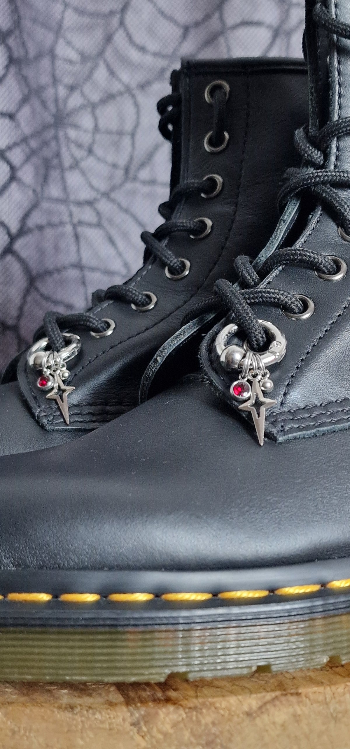 Bijoux simples sur lacets - Etoiles, bille & Strass