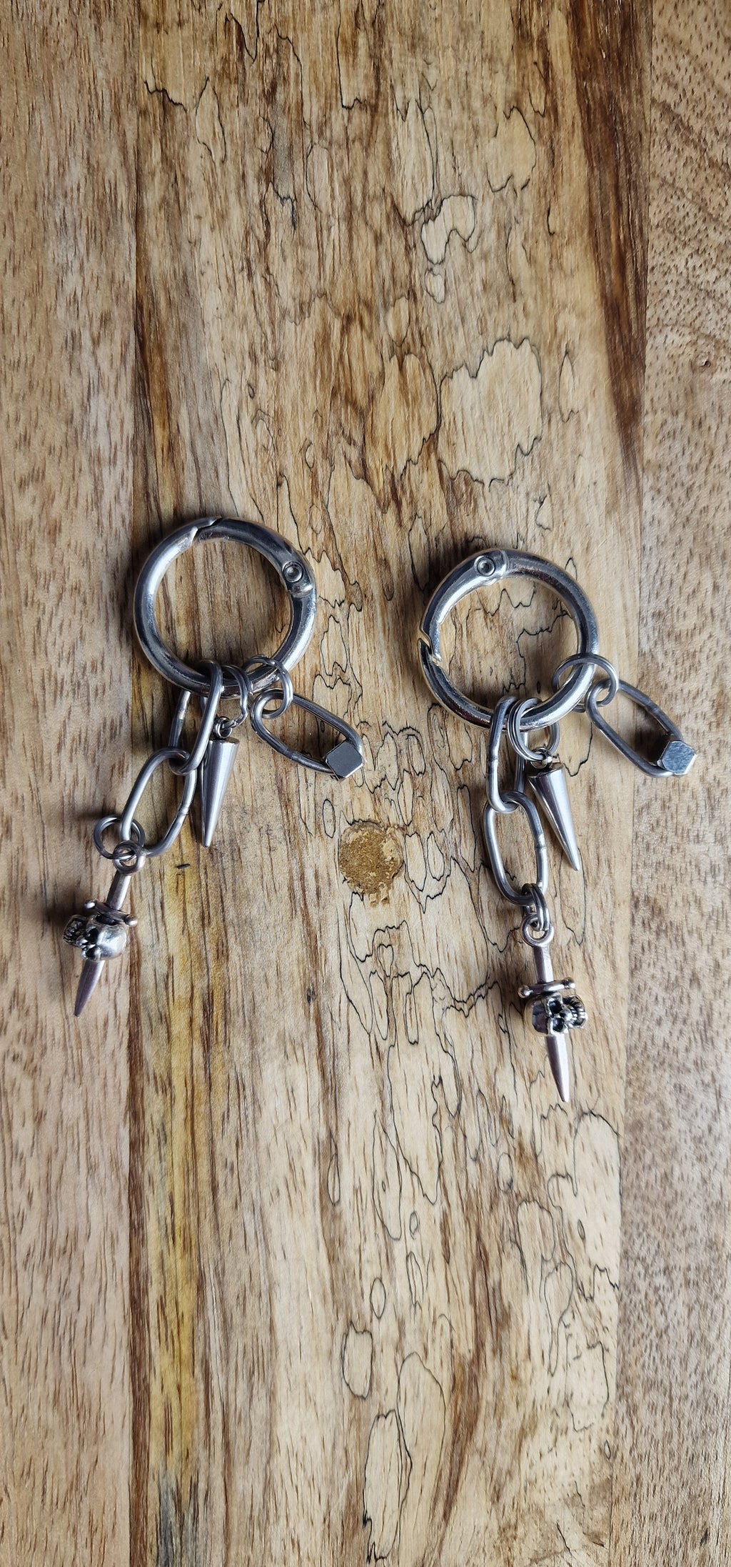 Bijoux simples sur brides arrière - Pic, dague, crâne & chaine