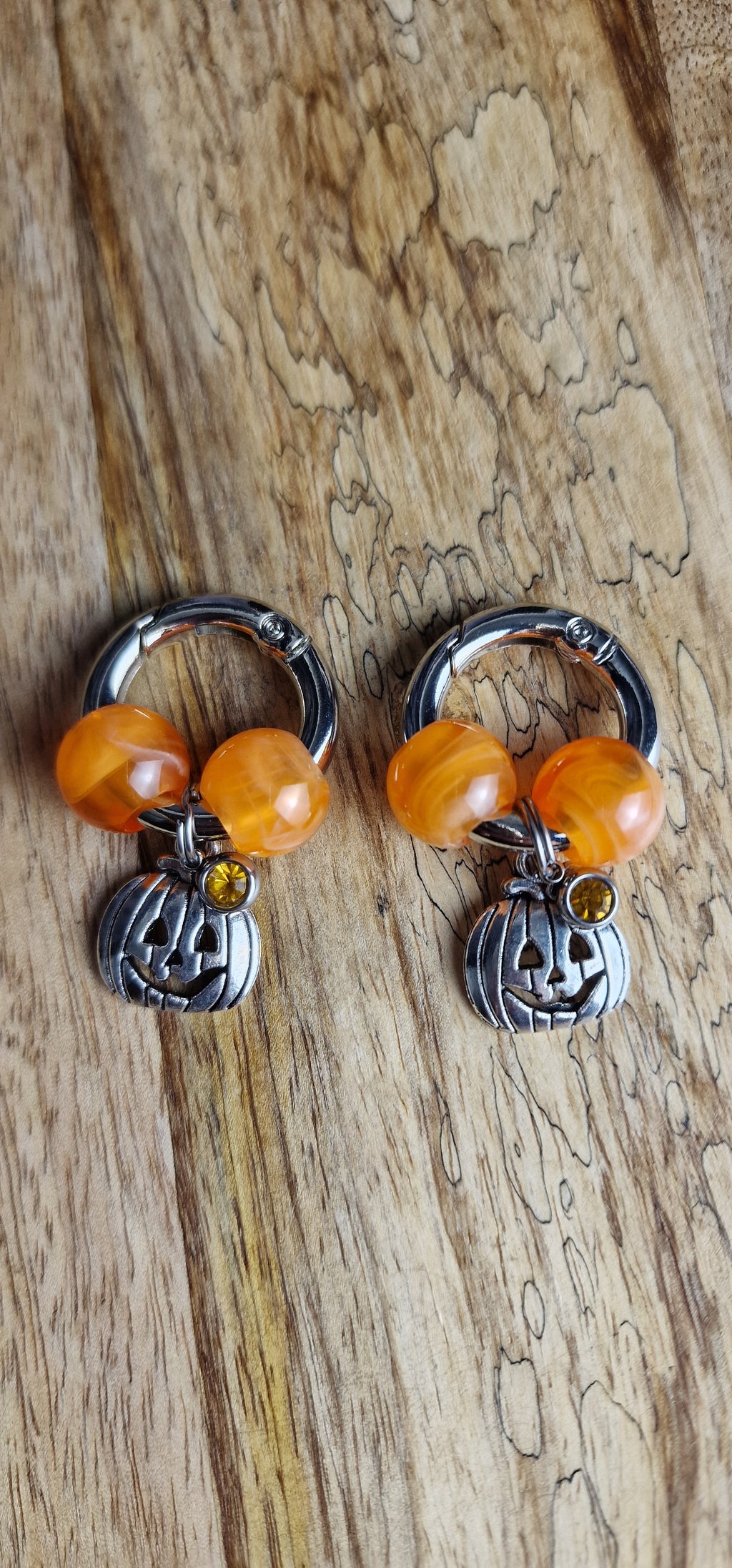 Bijoux simples sur brides arrière - Citrouille, billes acrylique & Strass