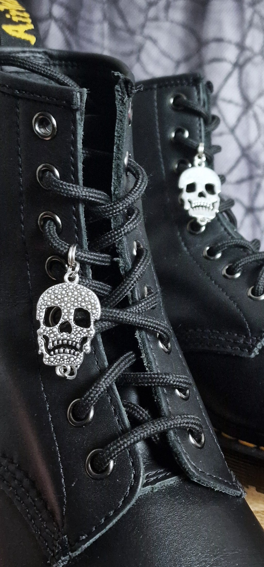 Bijoux simples sur lacets - Crâne