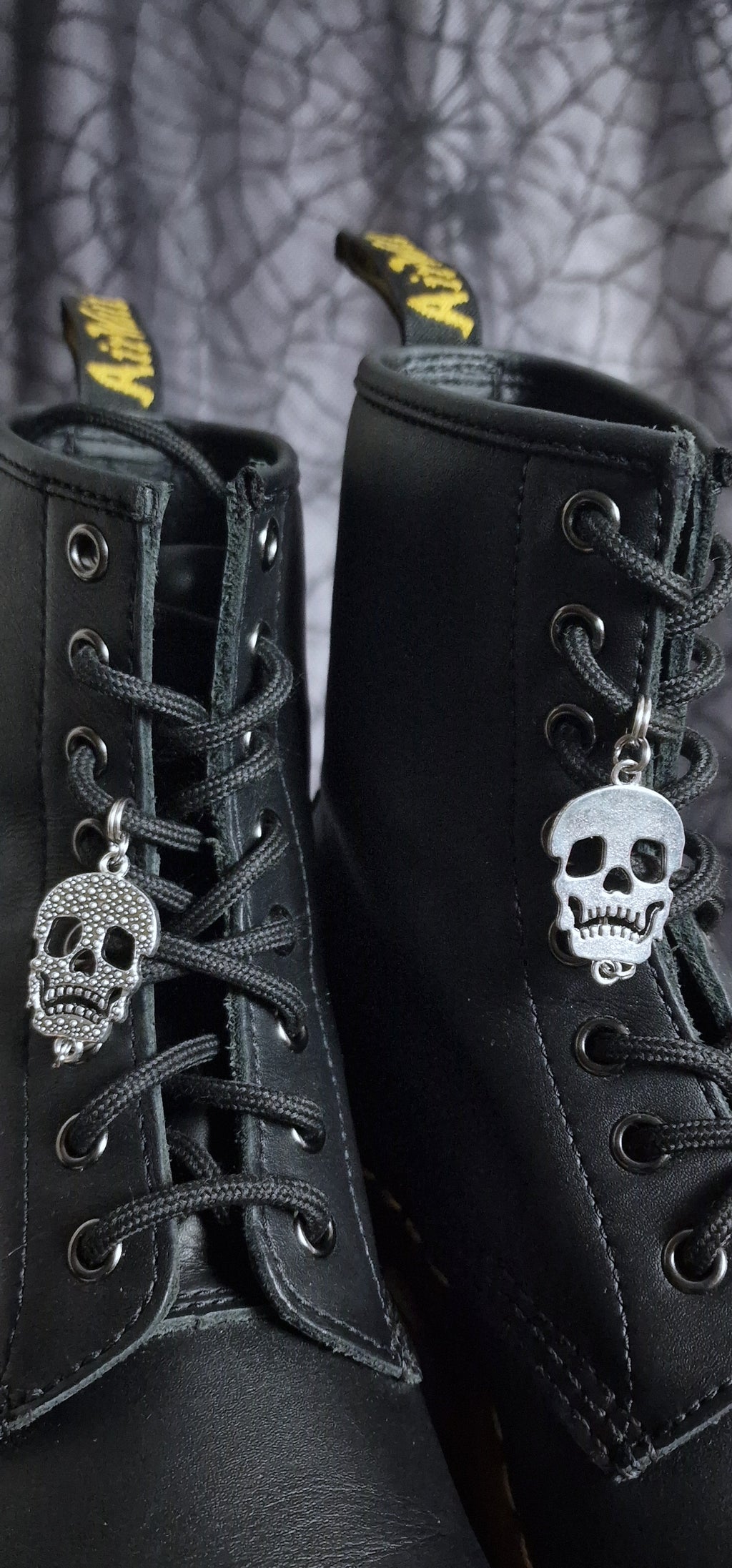 Bijoux simples sur lacets - Crâne