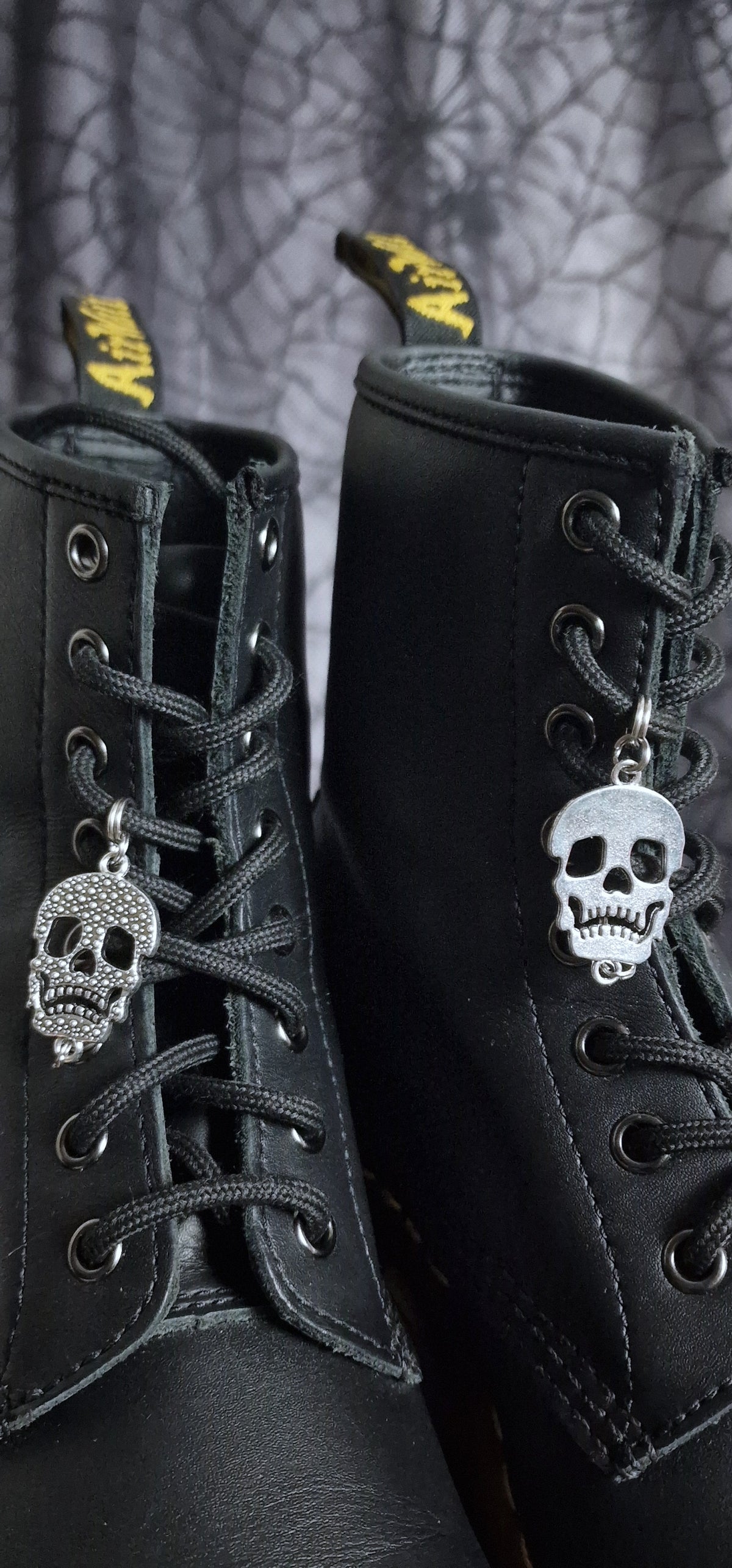 Bijoux simples sur lacets - Crâne