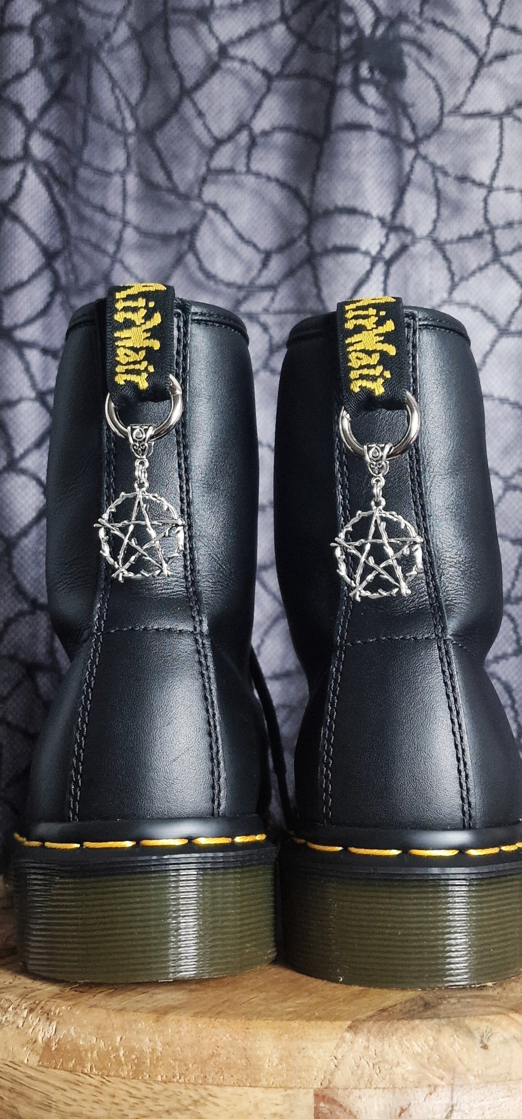 Bijoux simples sur brides arrière - Pentacle branches